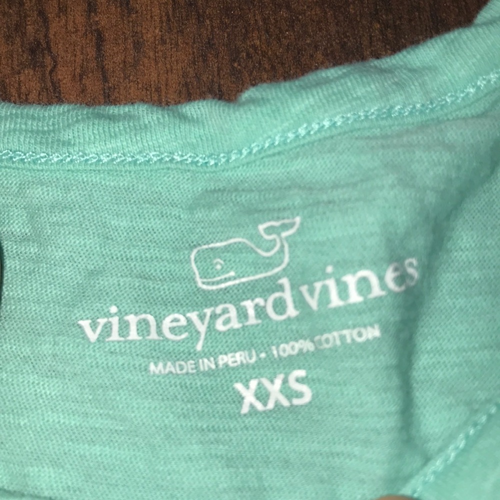Vineyard vines - Picture 4 of 5